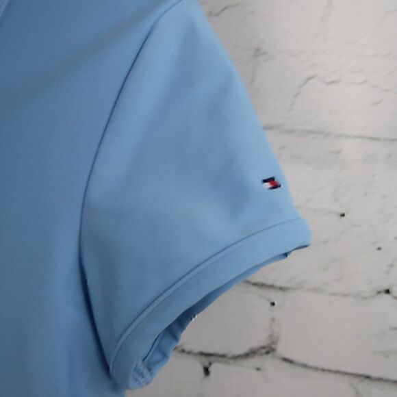TOMMY HILFIGER LIGHT BLUE STRETCH SHORT SLEEVE WORK OUT TOP WITH BUILT IN BRA - Picture 6 of 9
